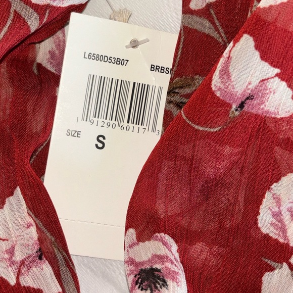 Love & Piece Sheer Floral Blouse Size Small - Picture 6 of 8